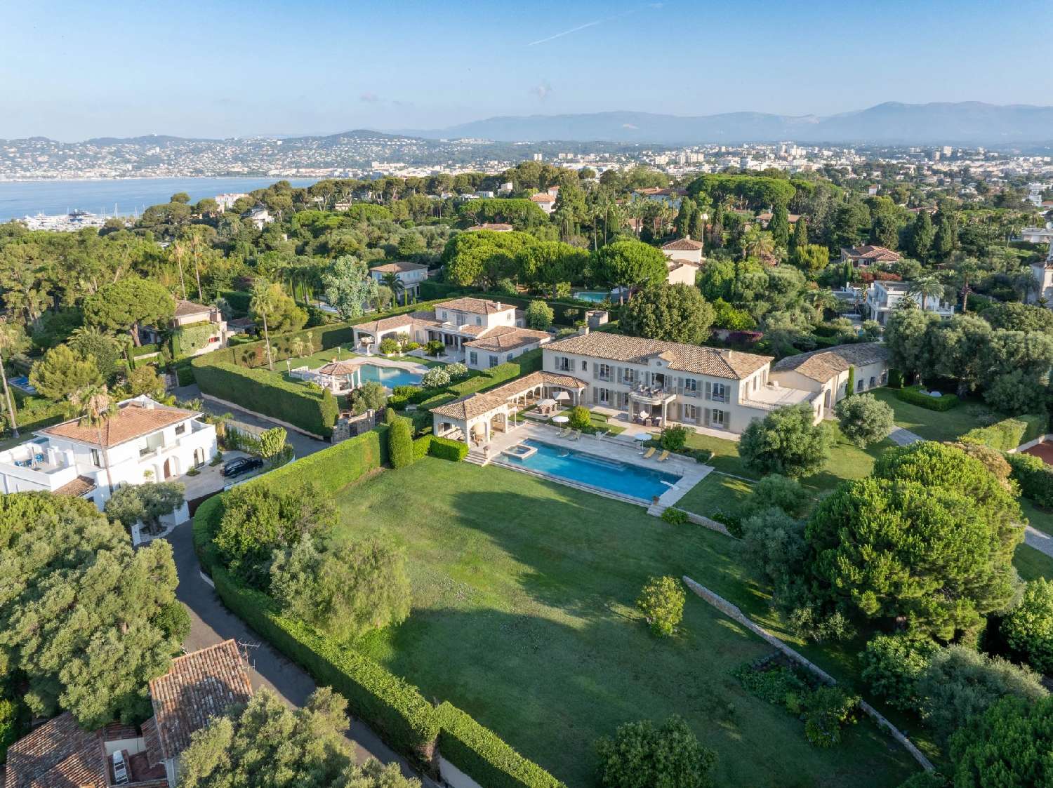 for sale villa Juan-les-Pins Alpes-Maritimes 3