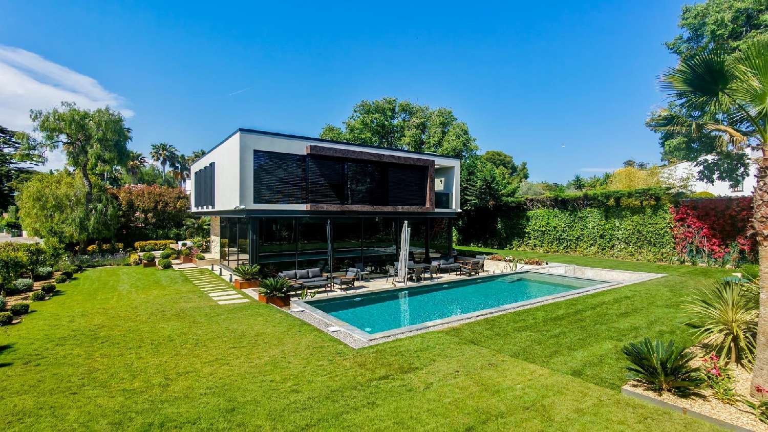 te koop villa Juan-les-Pins Alpes-Maritimes 1