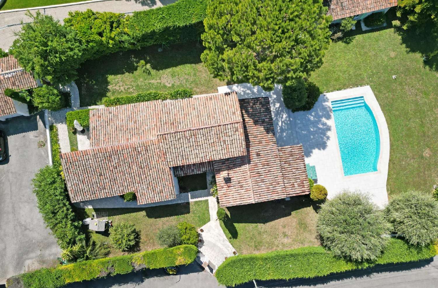  te koop villa Le Rouret Alpes-Maritimes 3