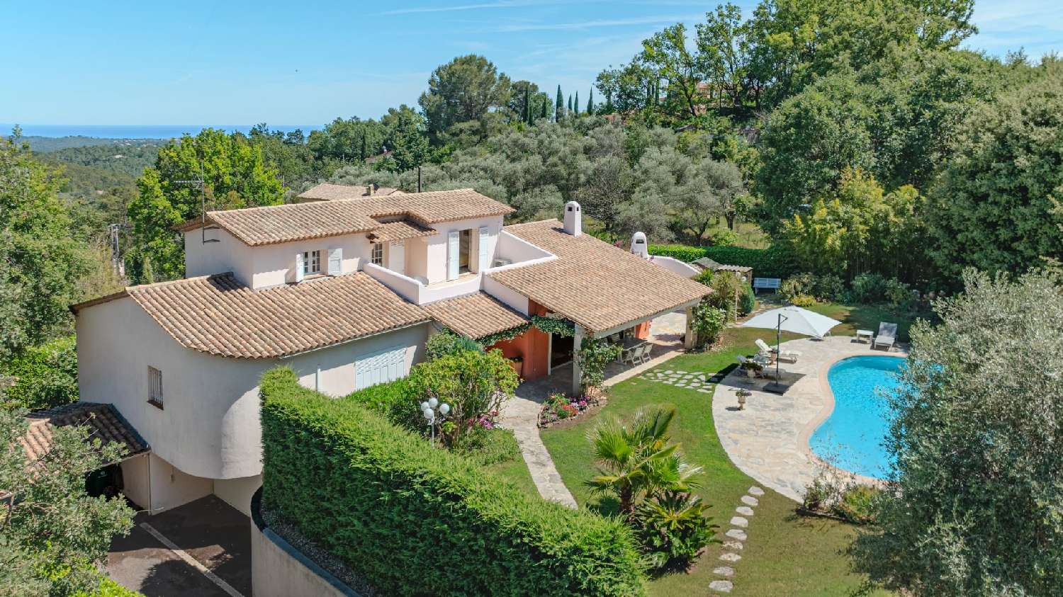 te koop villa Le Rouret Alpes-Maritimes 1