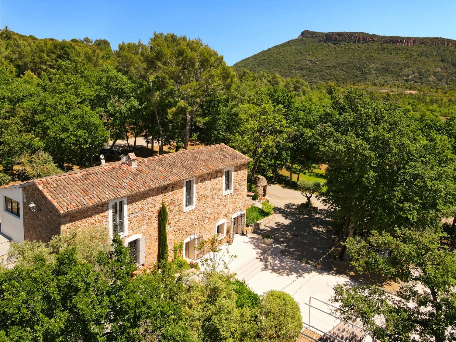  te koop villa Le Vibal Aveyron 3