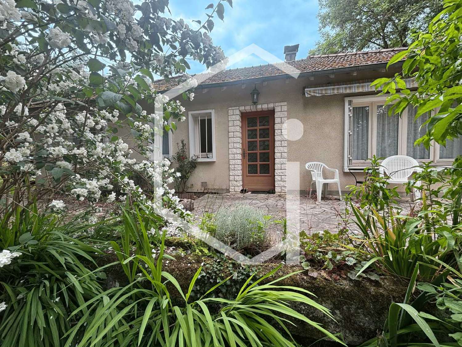 te koop villa Léré Cher 3