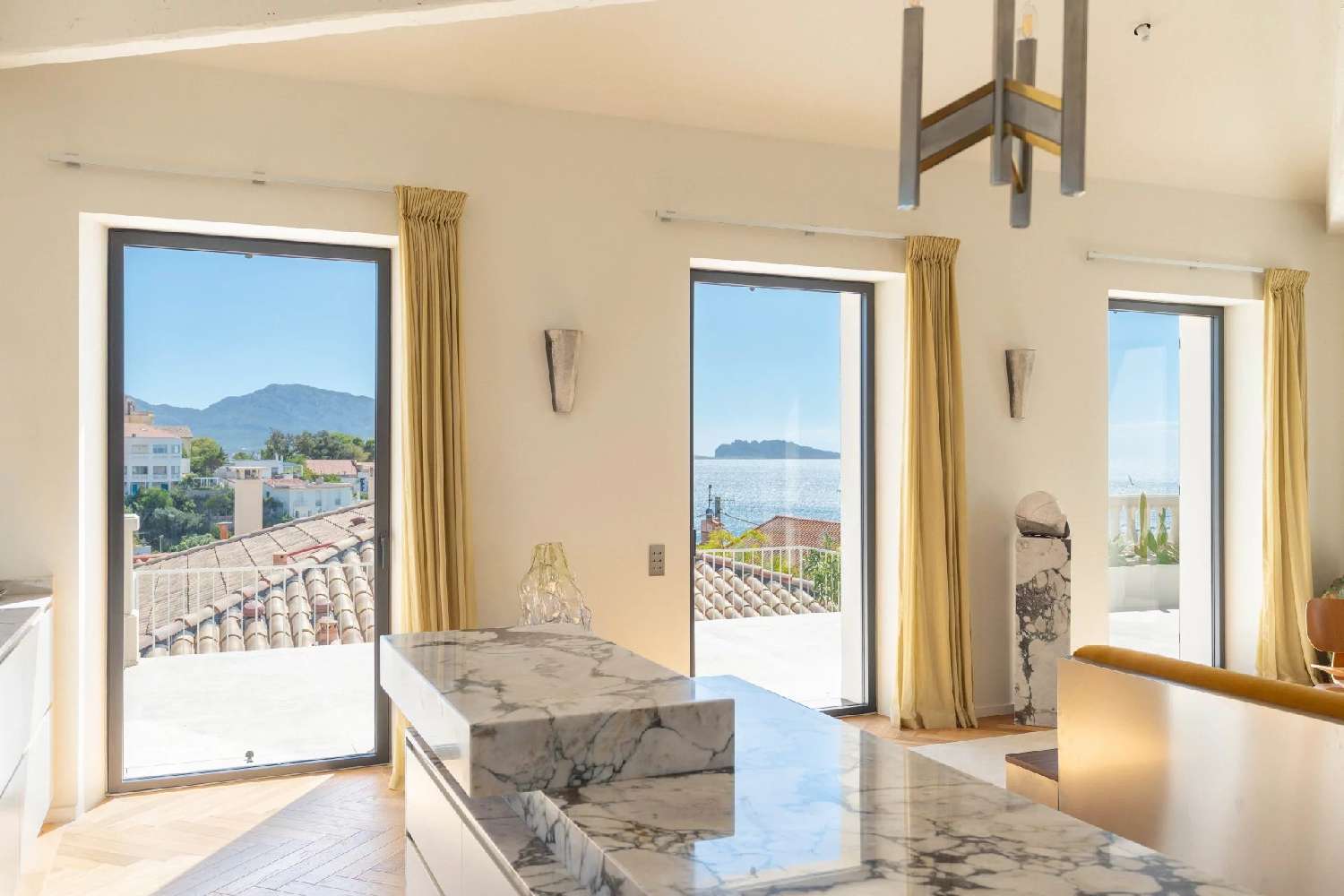  à vendre villa Marseille Bouches-du-Rhône 2
