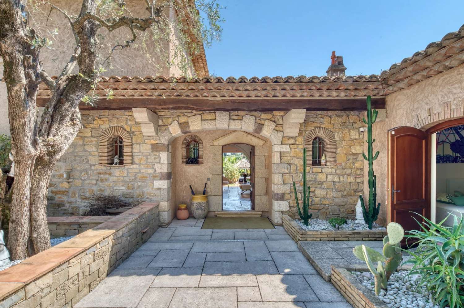 te koop villa Mougins Alpes-Maritimes 2