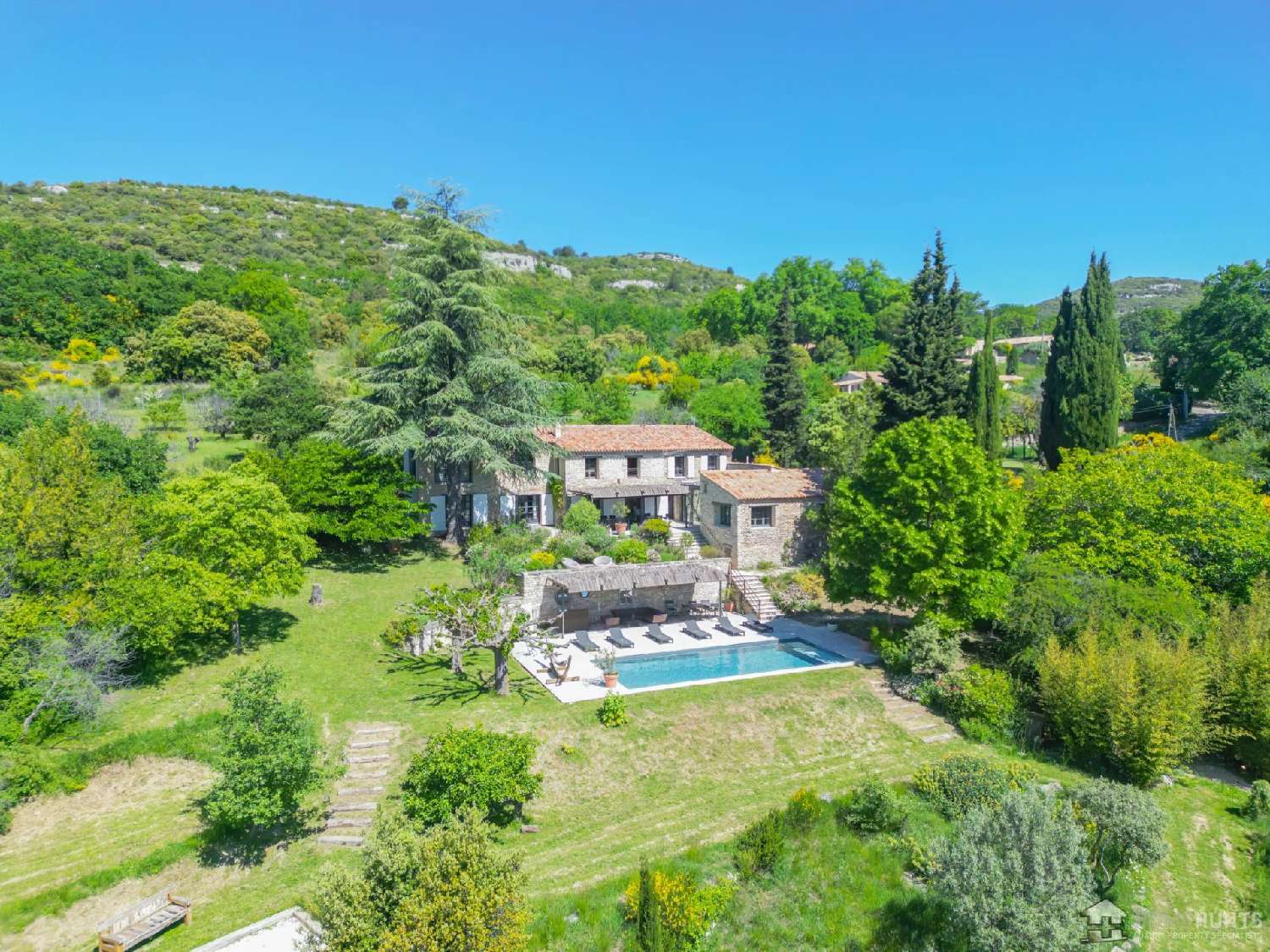 for sale villa Murs Vaucluse 1