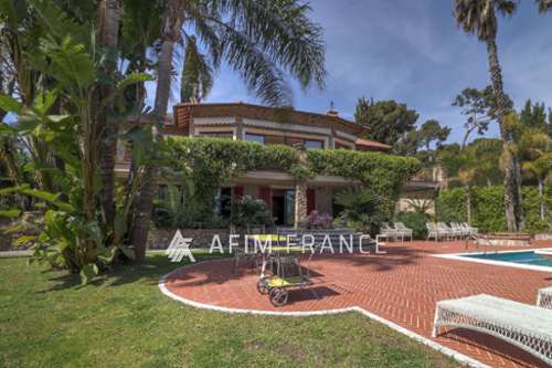 Roquebrune-Cap-Martin Alpes-Maritimes Villa Bild 7351891