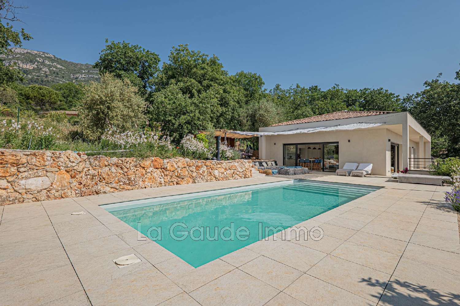 for sale villa Saint-Jeannet Alpes-Maritimes 1