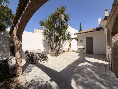 Vergèze Gard villa foto