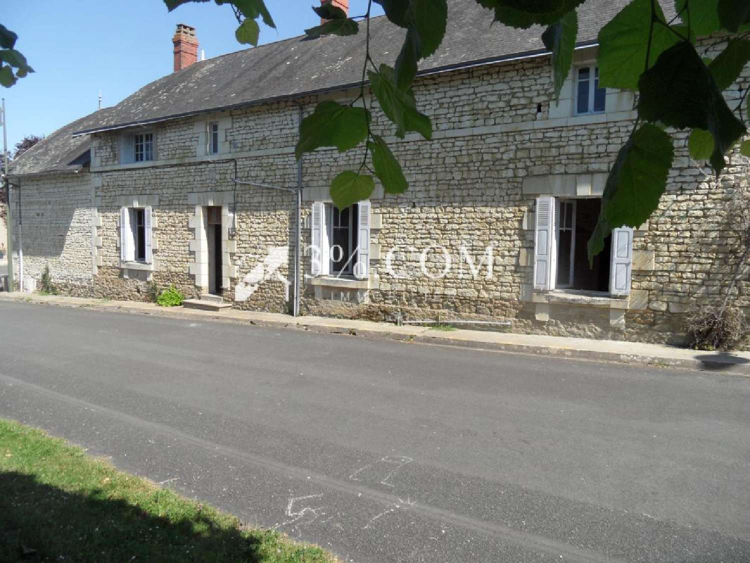 à vendre maison de village Berthegon Vienne 3