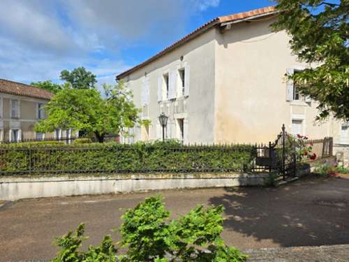 Condéon Charente dorpshuis foto 7356242