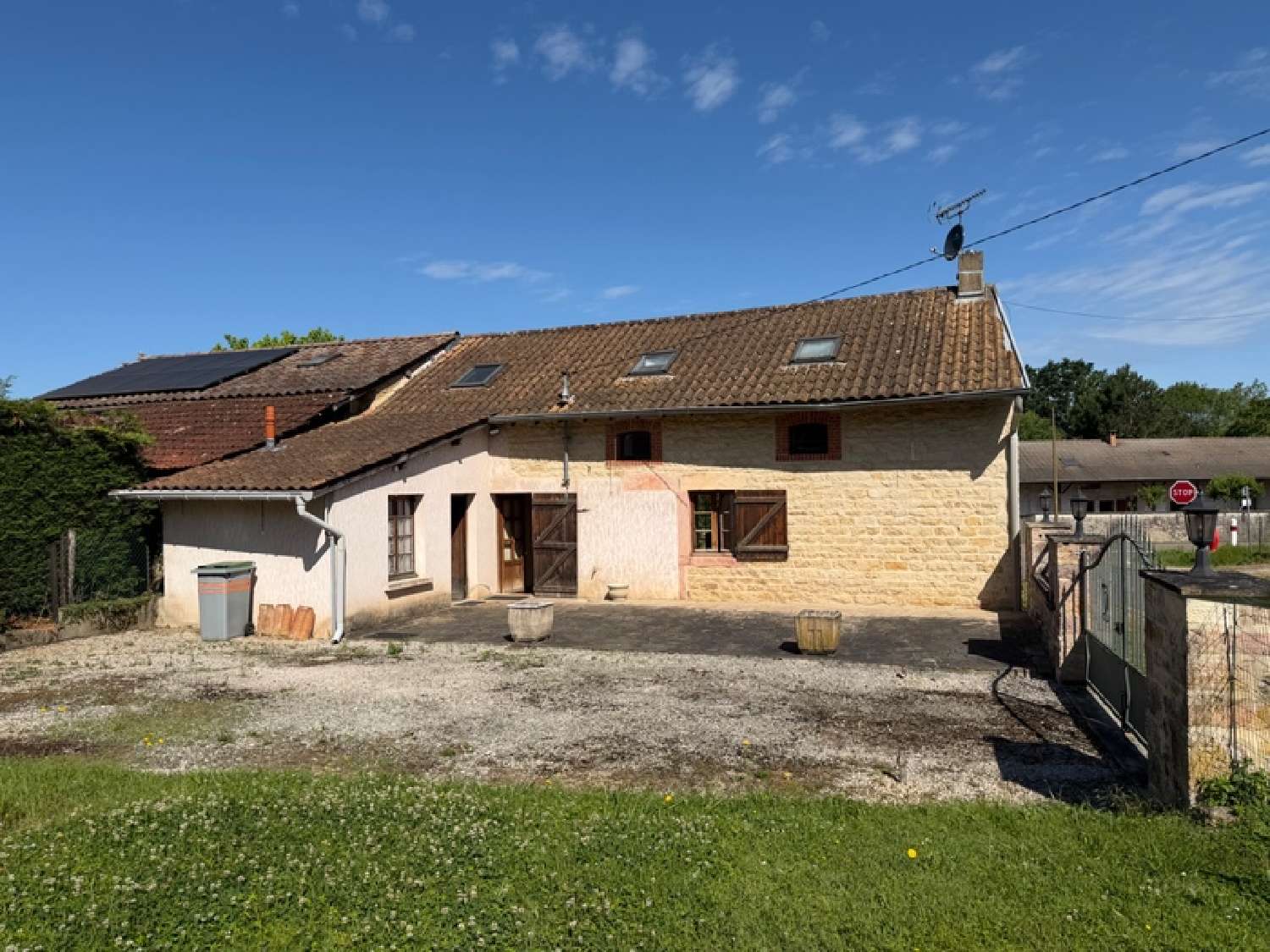 à vendre maison de village Cuisery Saône-et-Loire 2