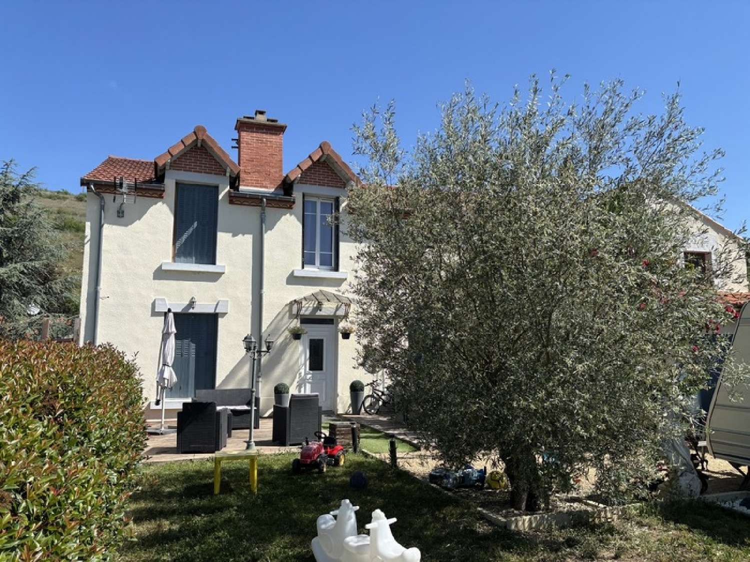  for sale village house Issoire Puy-de-Dôme 1