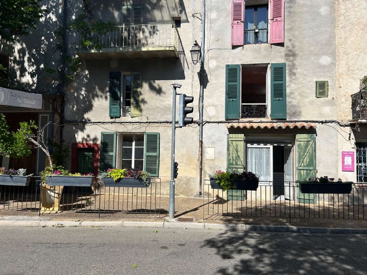 à vendre maison de village La Verdière Var 2