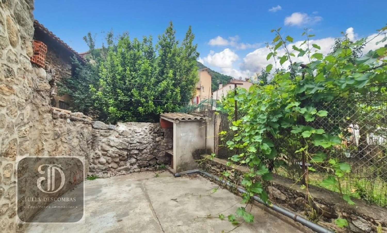à vendre maison de village Sahorre Pyrénées-Orientales 2
