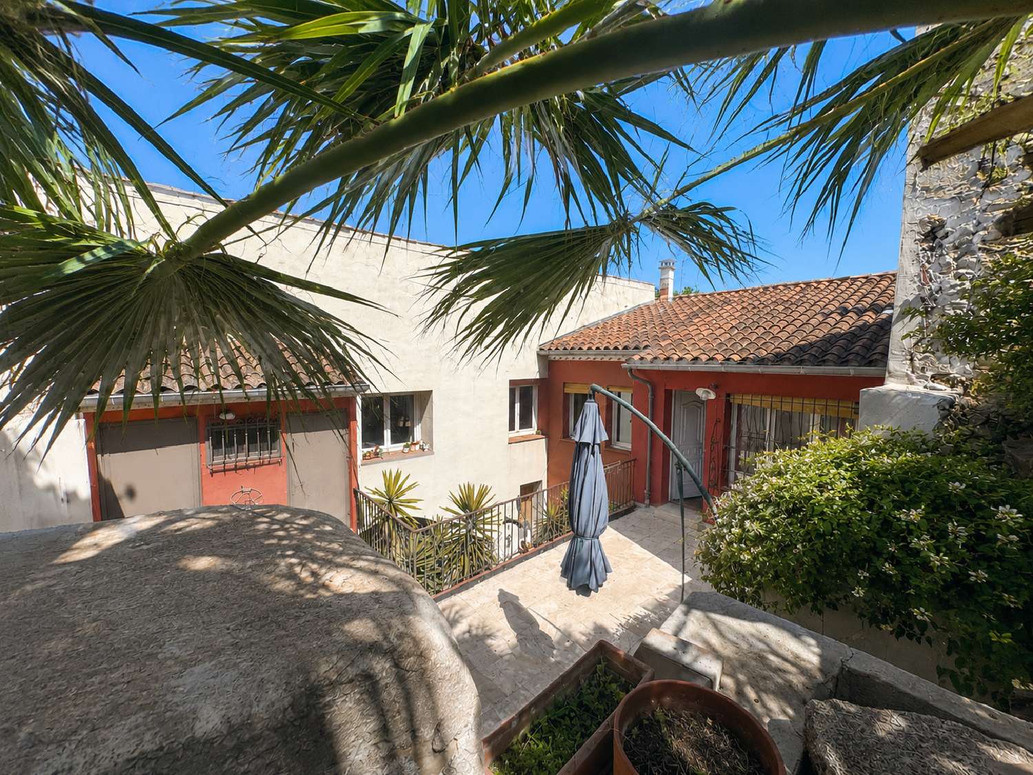 à vendre maison de village Vauvert Gard 2