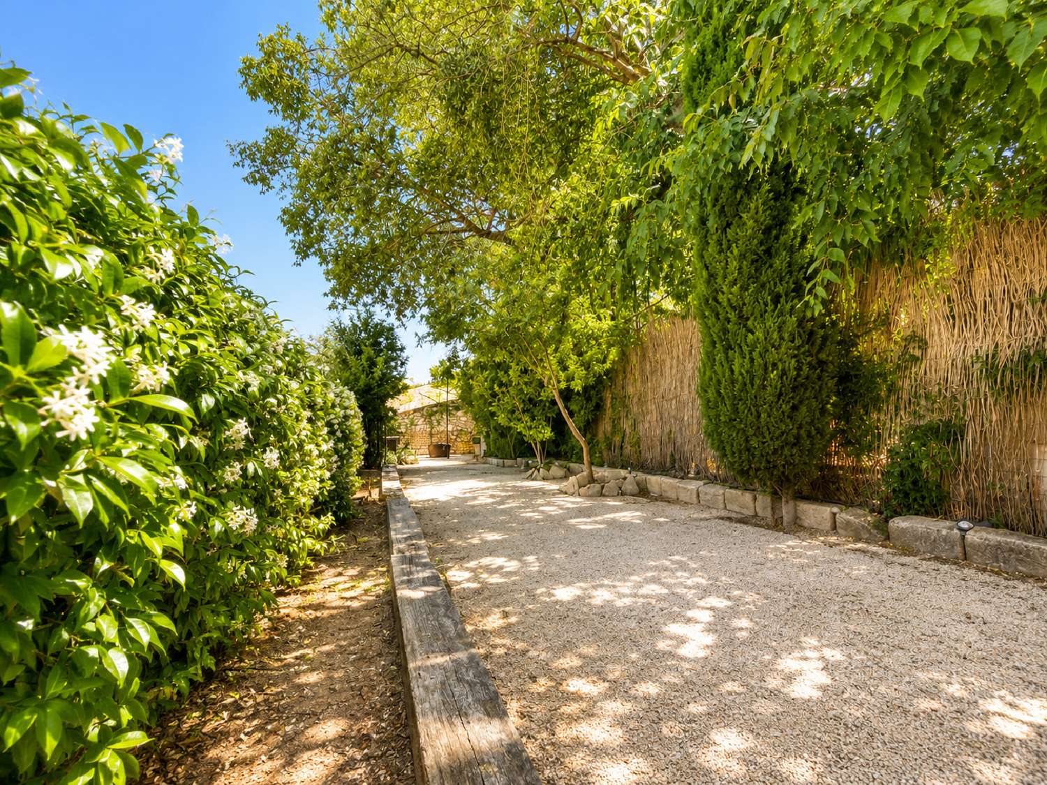 à vendre maison de village Vauvert Gard 7