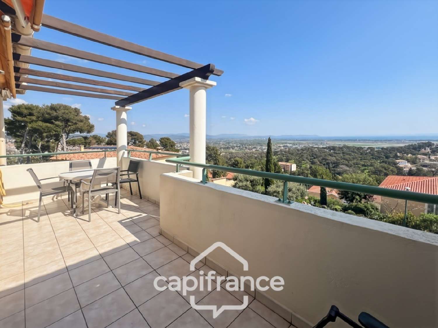 te koop appartement Hyères Var 2