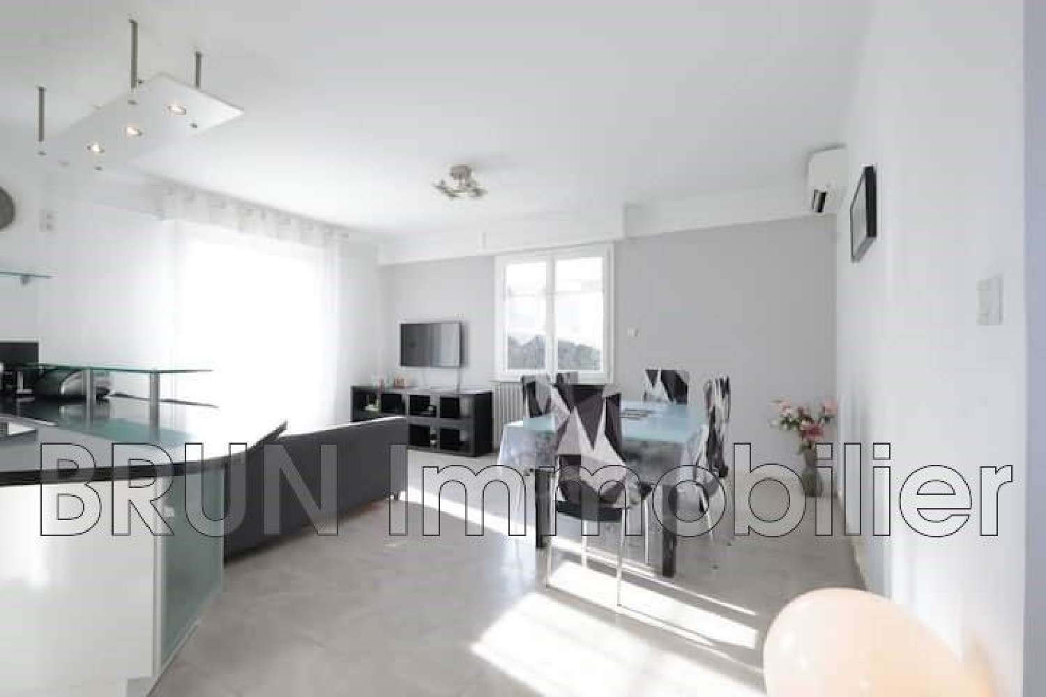  te koop appartement Juan-les-Pins Alpes-Maritimes 1