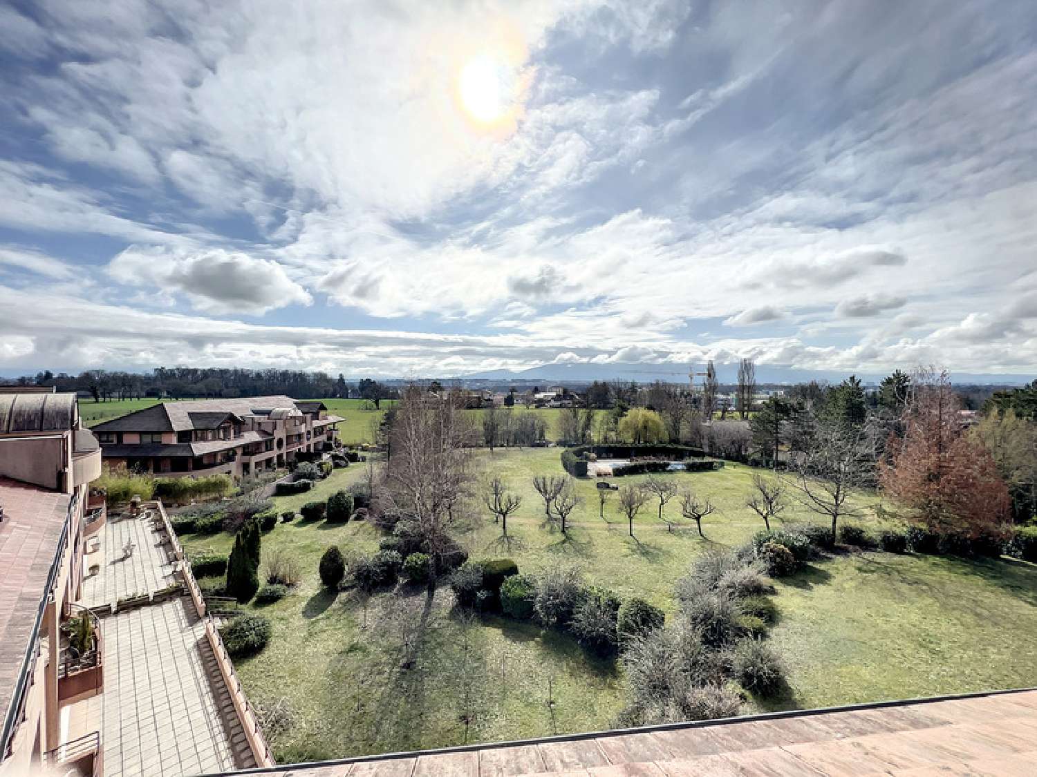 à vendre appartement Prévessin-Moens Ain 1