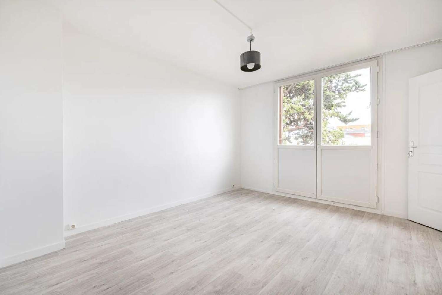 for sale apartment Romainville Seine-Saint-Denis 1