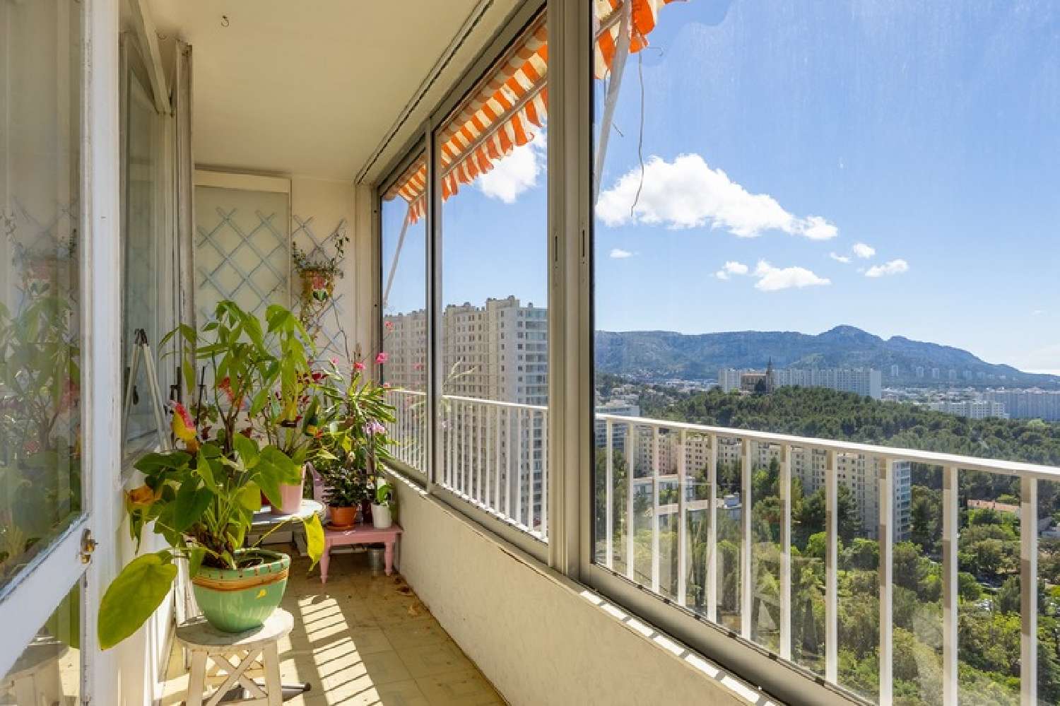  à vendre appartement Vaufrège Bouches-du-Rhône 2