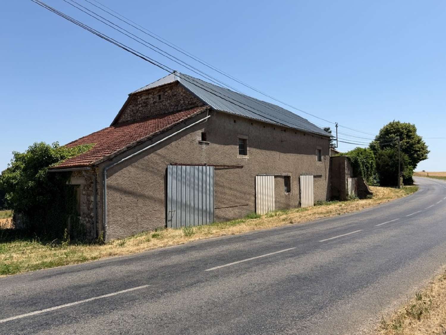 for sale barn Labathude Lot 1