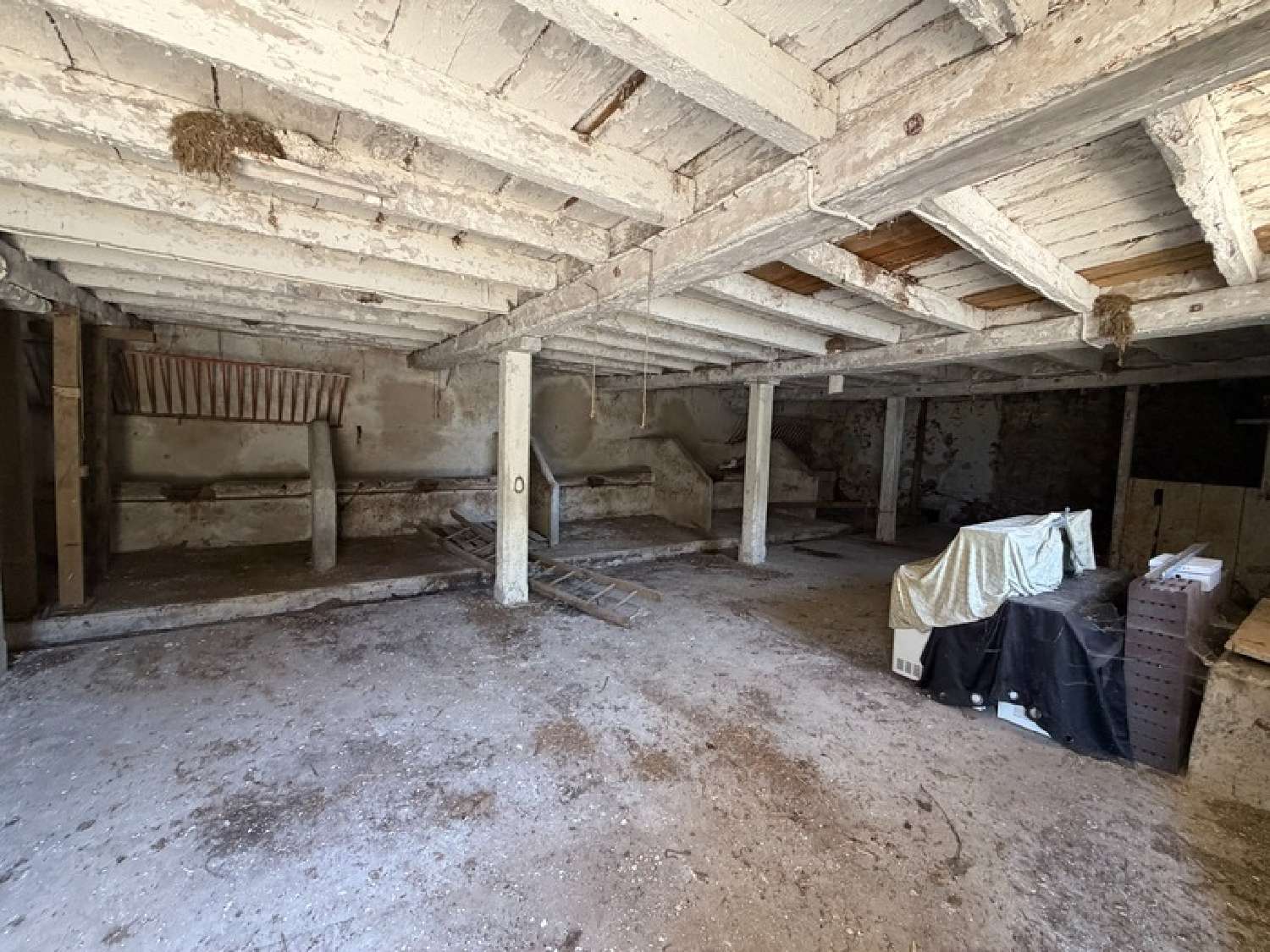 for sale barn Labathude Lot 5
