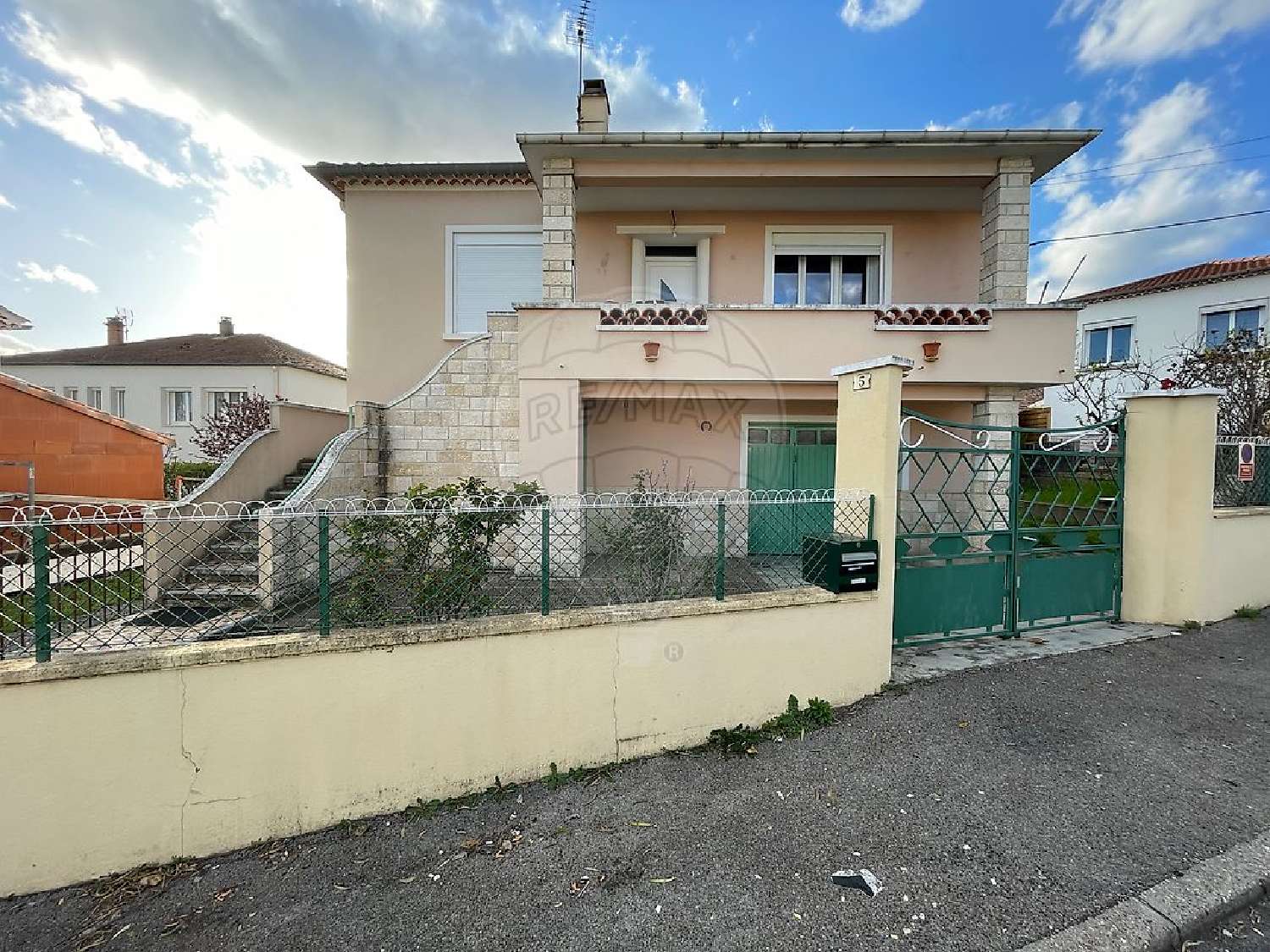 à vendre batiment Alès Gard 2