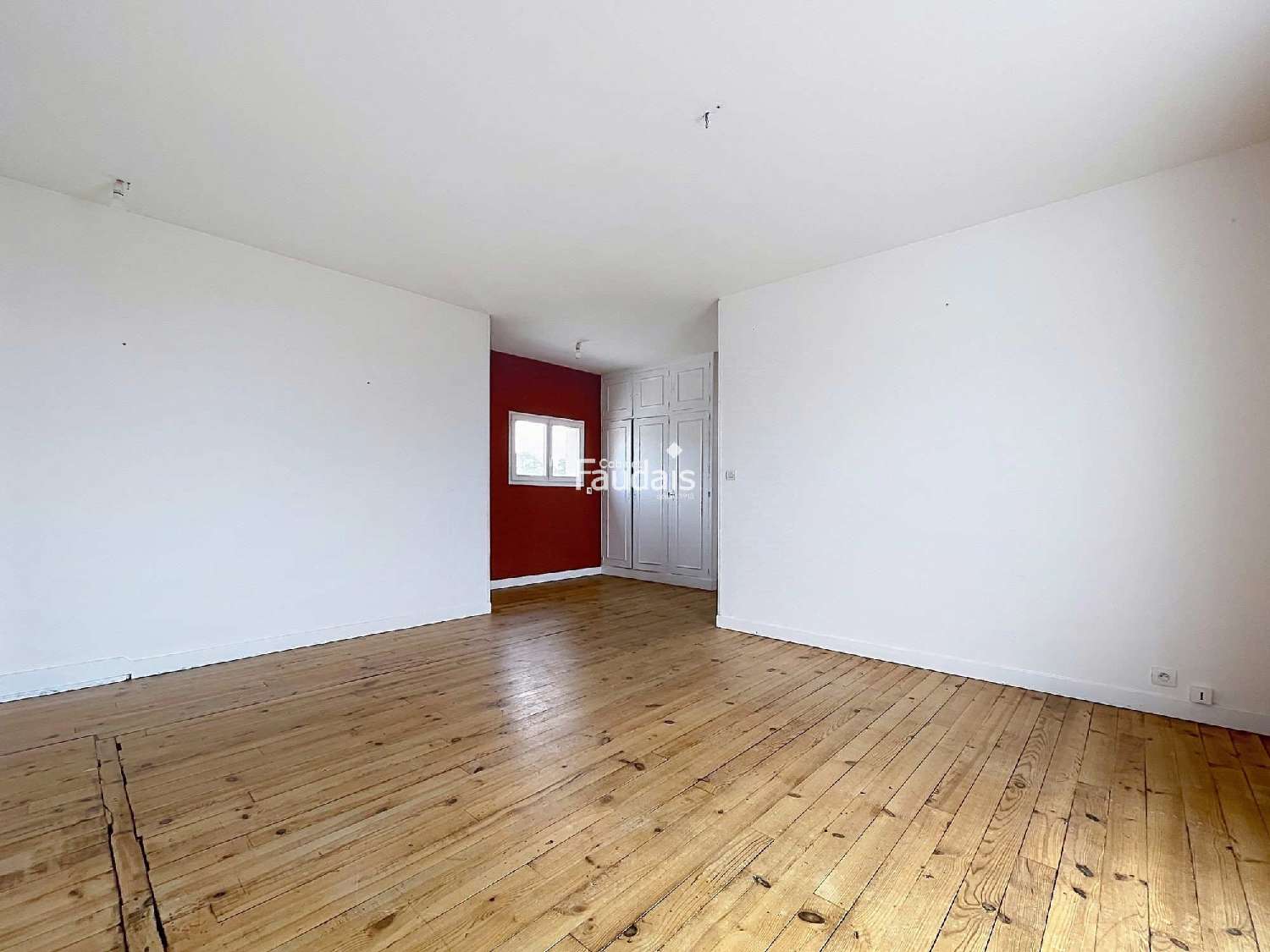 for sale building Belval Manche 5
