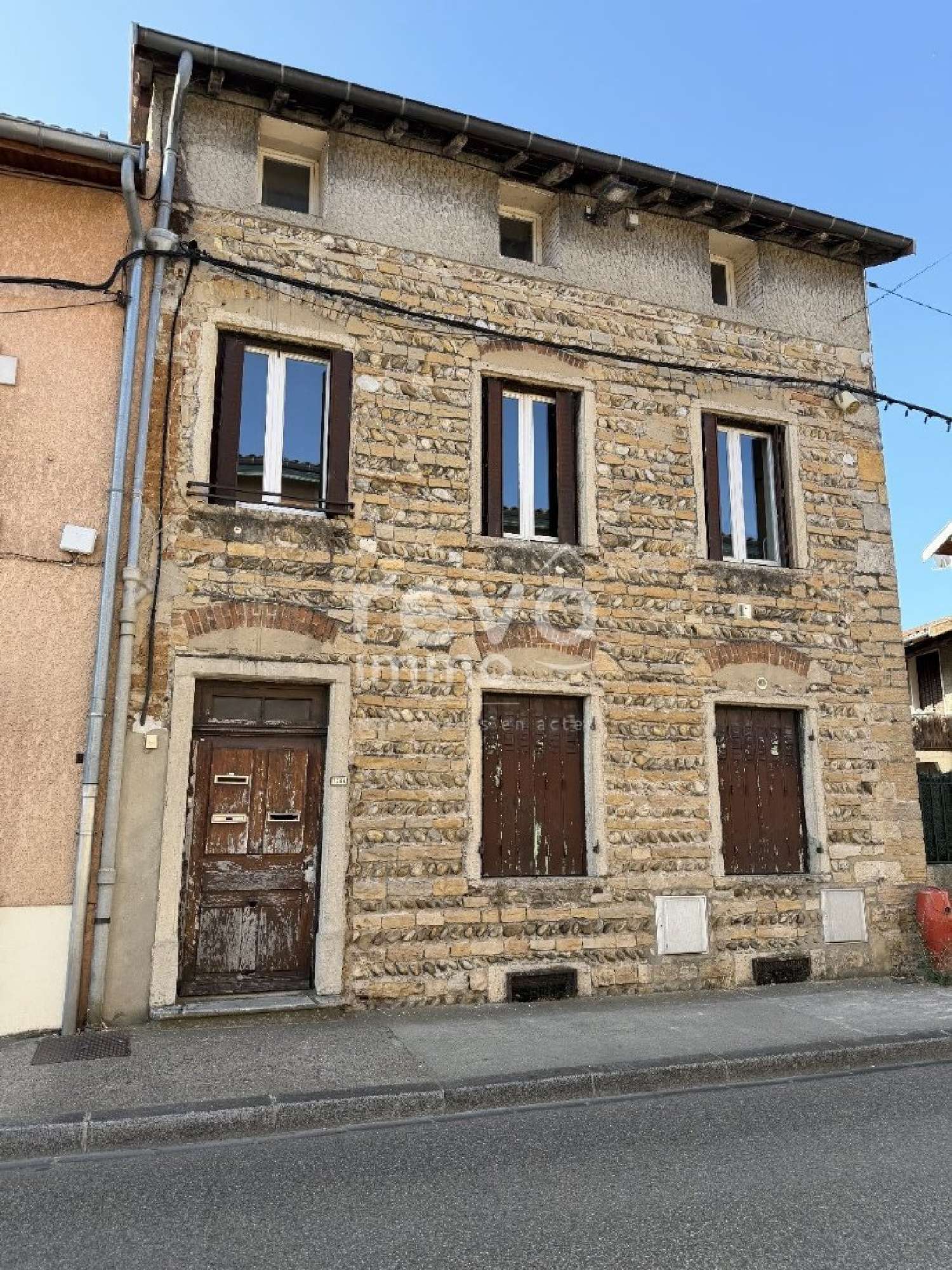 à vendre batiment Beynost Ain 1