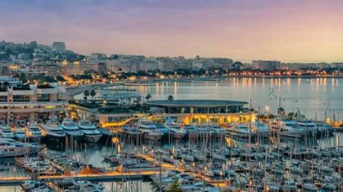 Cannes La Bocca Alpes-Maritimes batiment foto 7373396