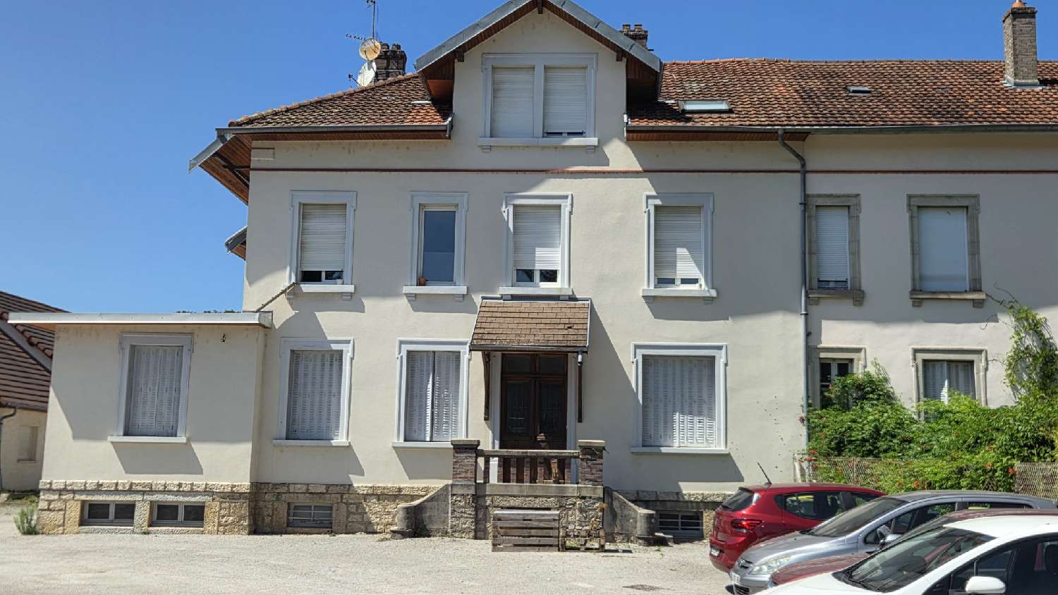 à vendre batiment Chalezeule Doubs 2