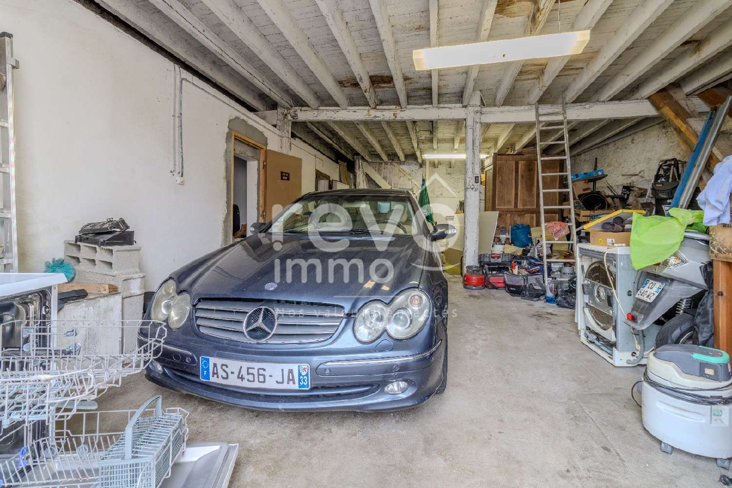 for sale building Neuffons Gironde 2