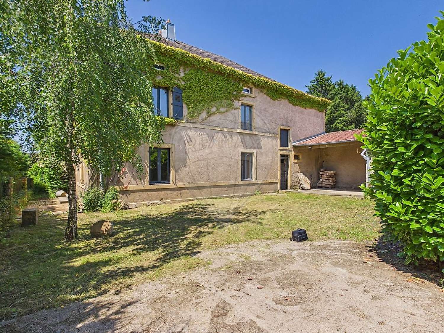 à vendre batiment Ottange Moselle 2