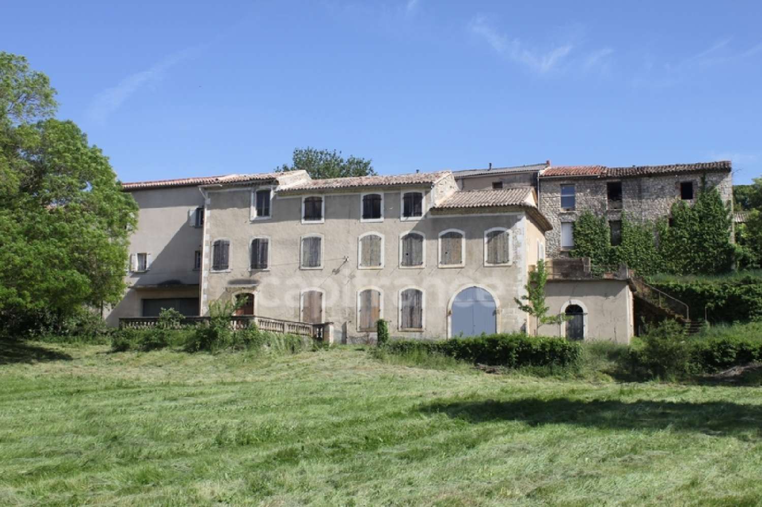 à vendre château Saignon Vaucluse 2