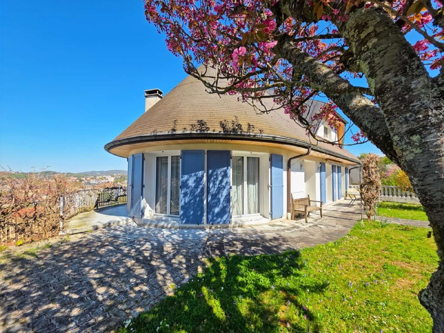 à vendre maison de ville Lons-le-Saunier Jura 1