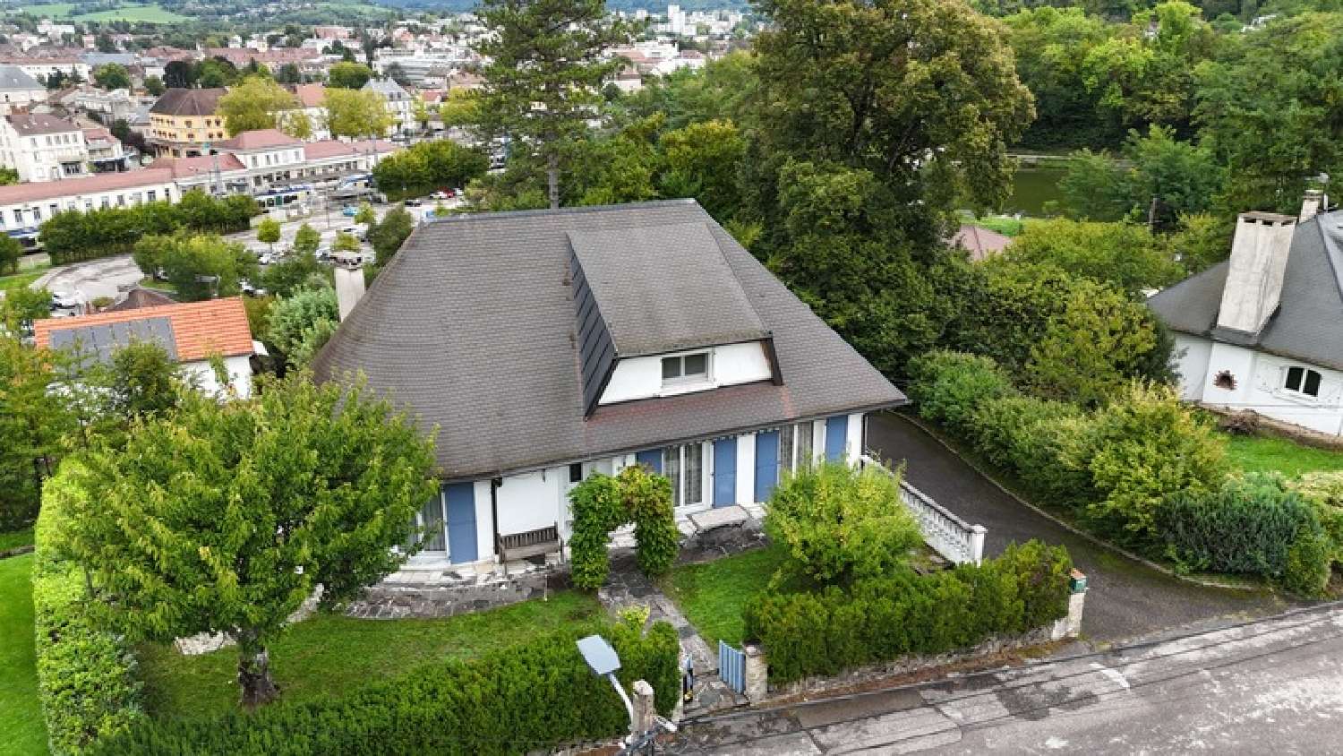 à vendre maison de ville Lons-le-Saunier Jura 2