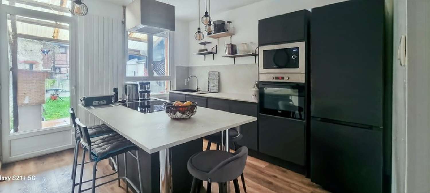 te koop stadshuis Méru Oise 4