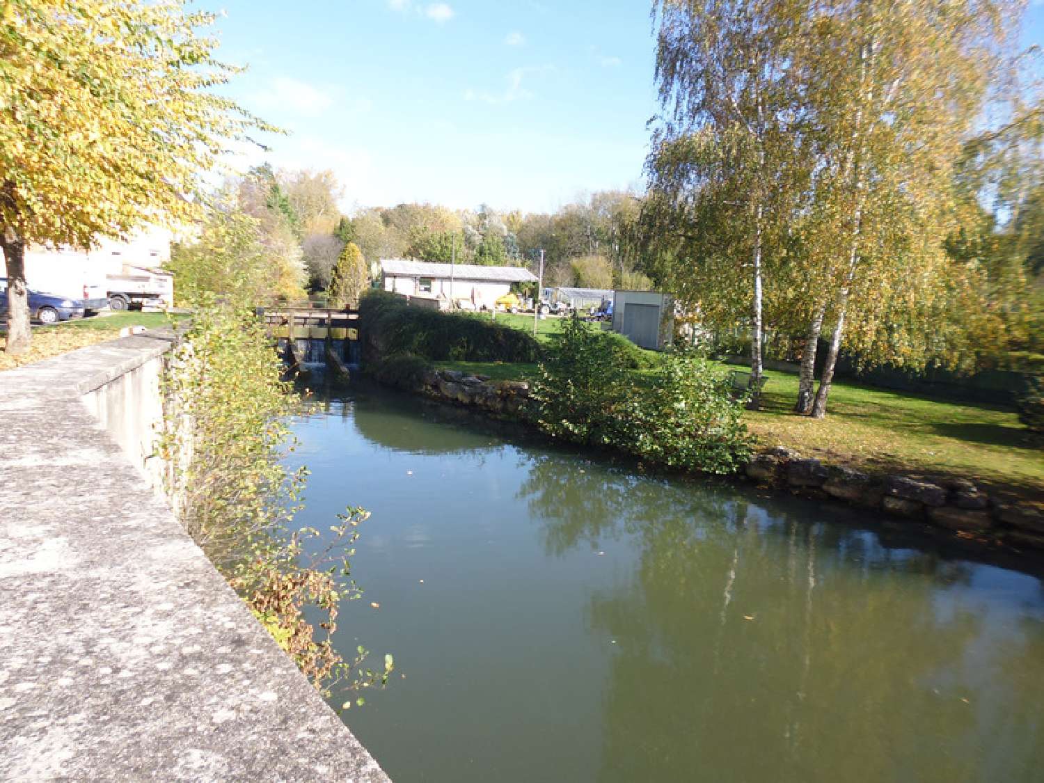  te koop stadshuis Saint-Florentin Yonne 1