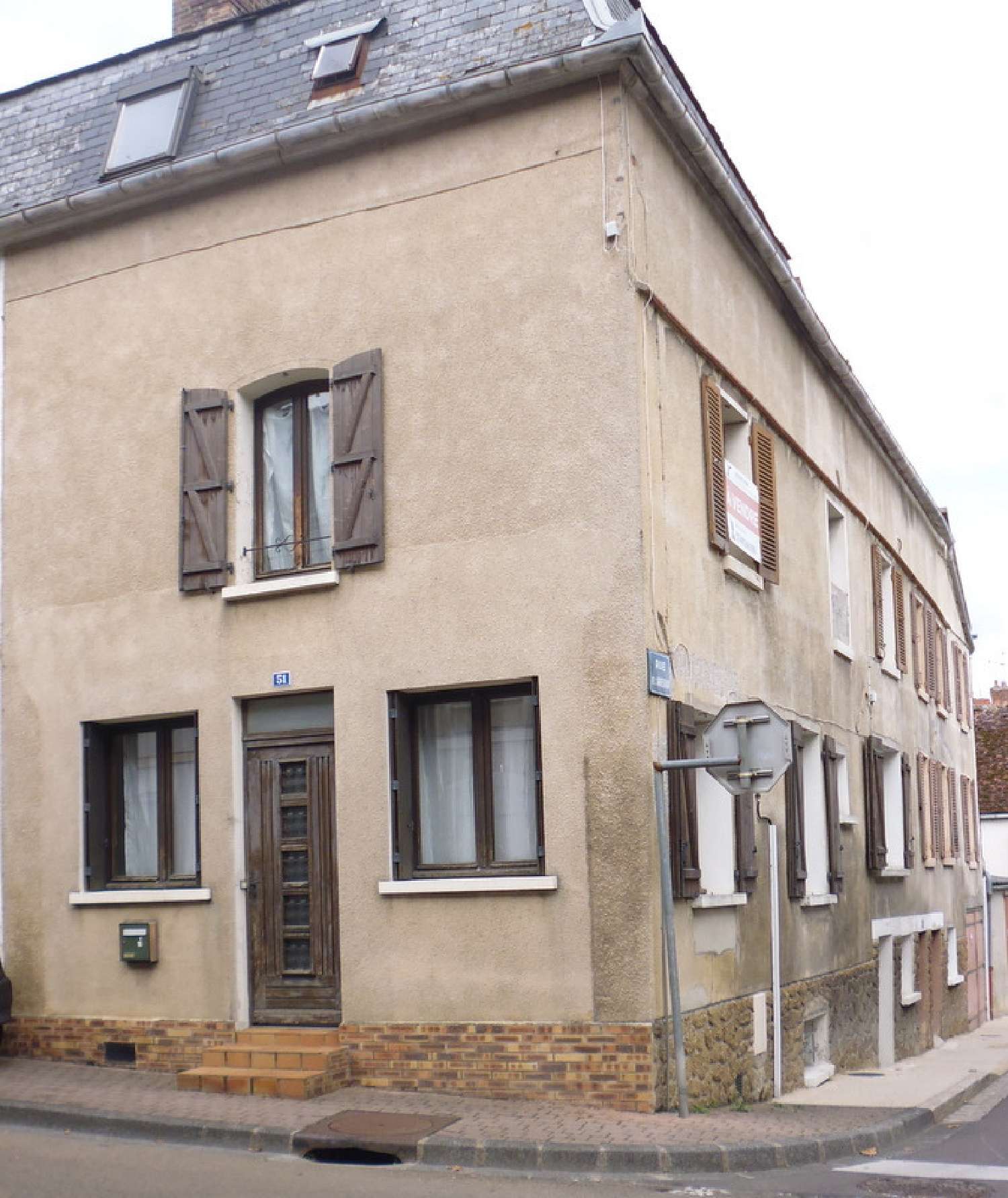  te koop stadshuis Saint-Florentin Yonne 2