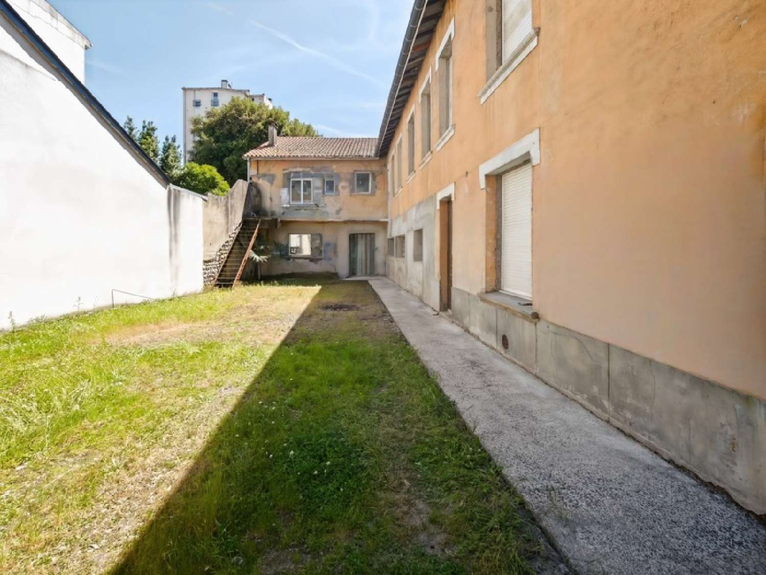  for sale city house Tarbes Hautes-Pyrénées 1