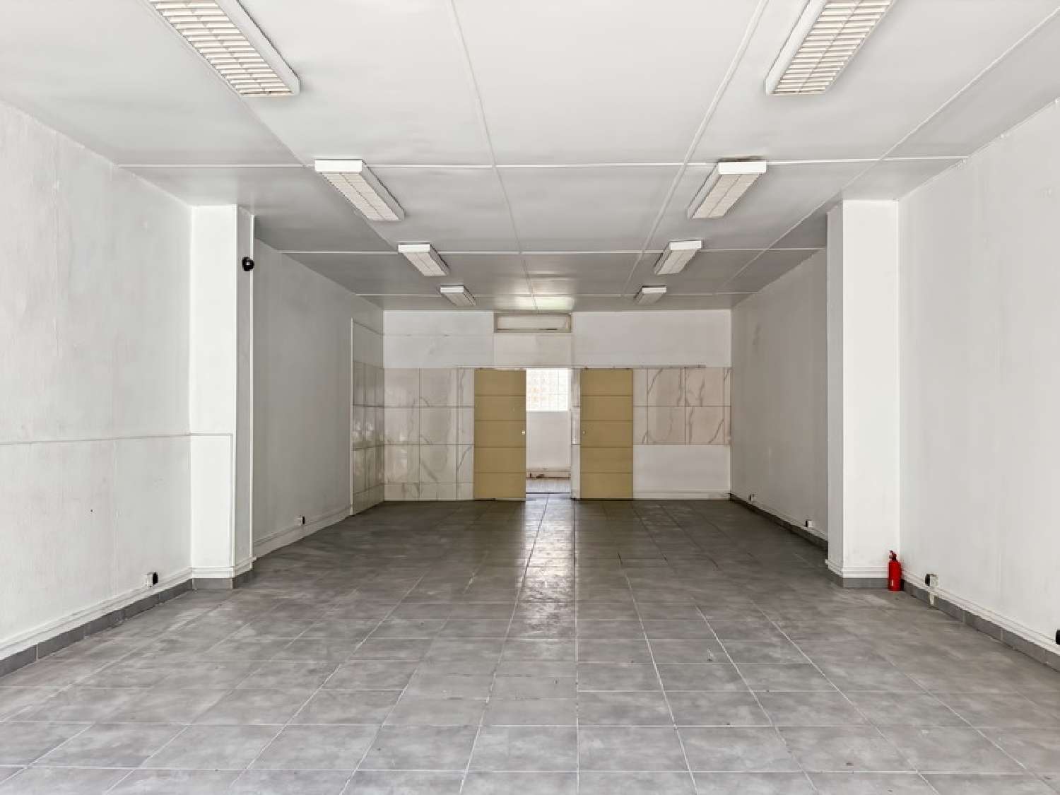  for sale commercial Bordeaux 33800 Gironde 2