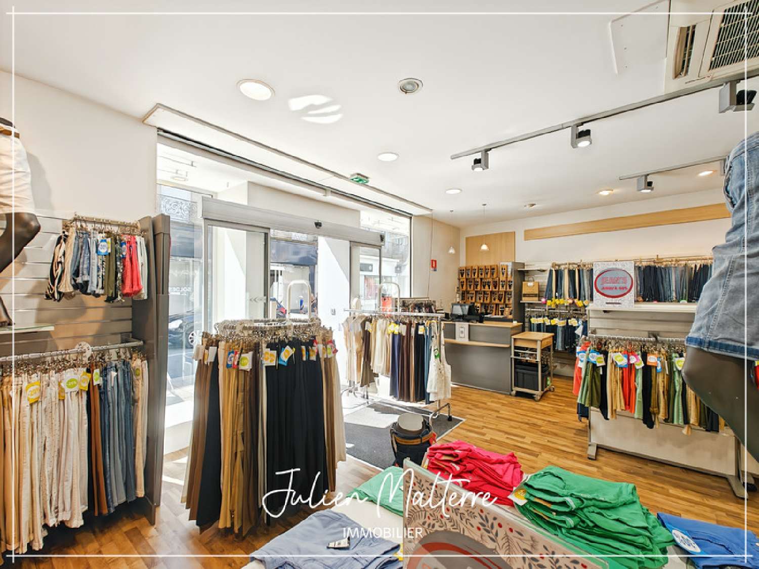  for sale commercial Firminy Loire 3