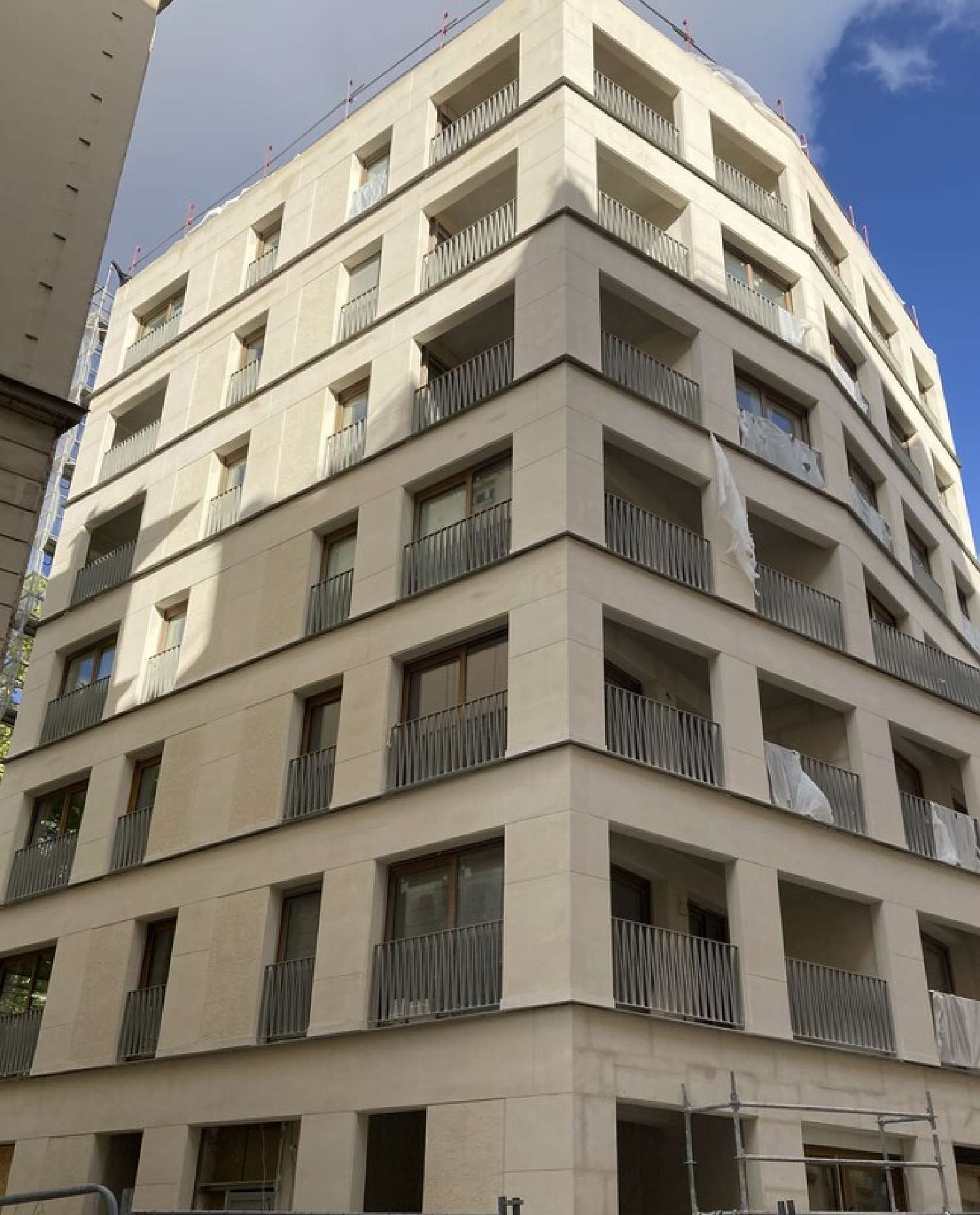  te koop bedrijfsruimte/ kantoor Paris 12e Arrondissement Parijs (Seine) 2