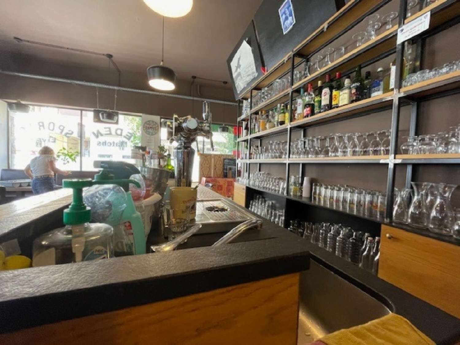  à vendre commerce Saint-Laurent-du-Var Alpes-Maritimes 6