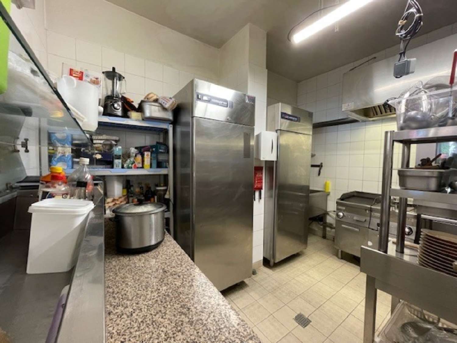  à vendre commerce Saint-Laurent-du-Var Alpes-Maritimes 8