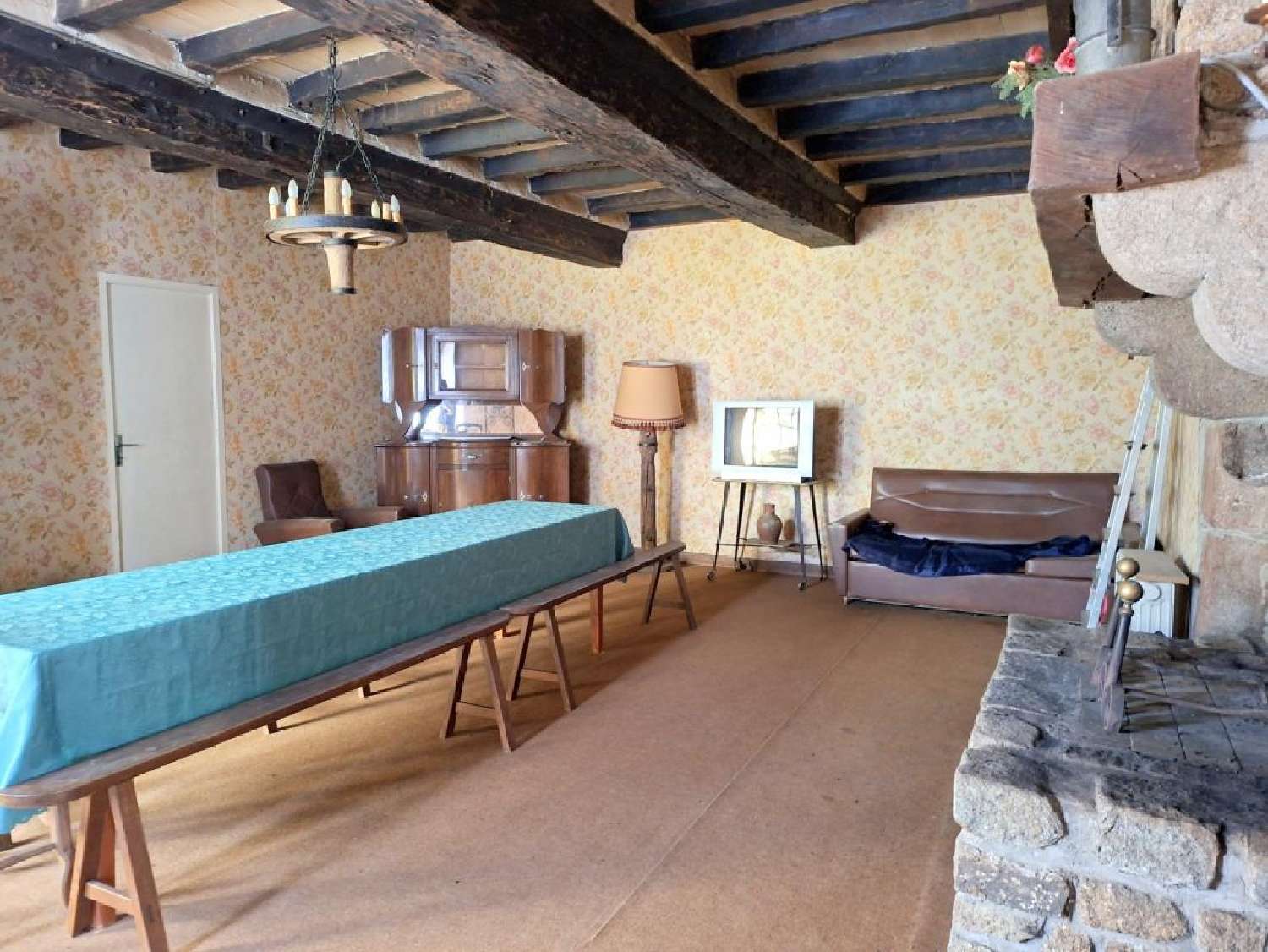 for sale estate Le Pas Mayenne 3