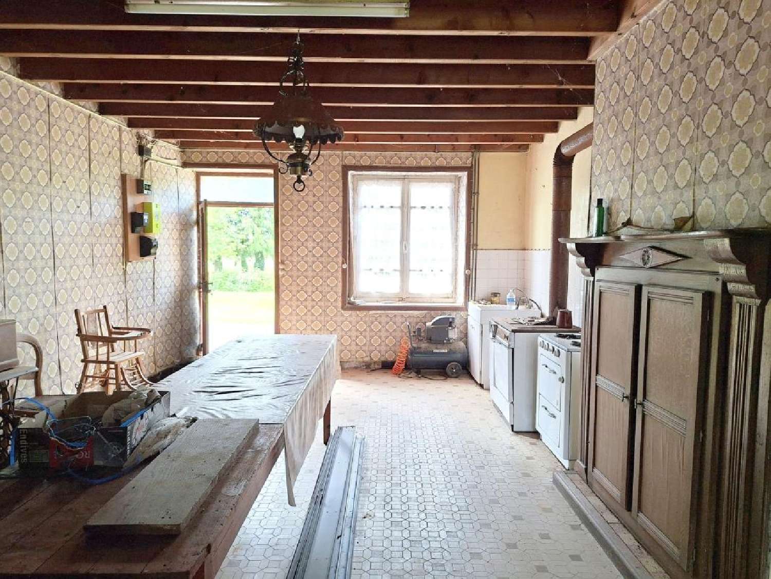 for sale estate Le Pas Mayenne 4