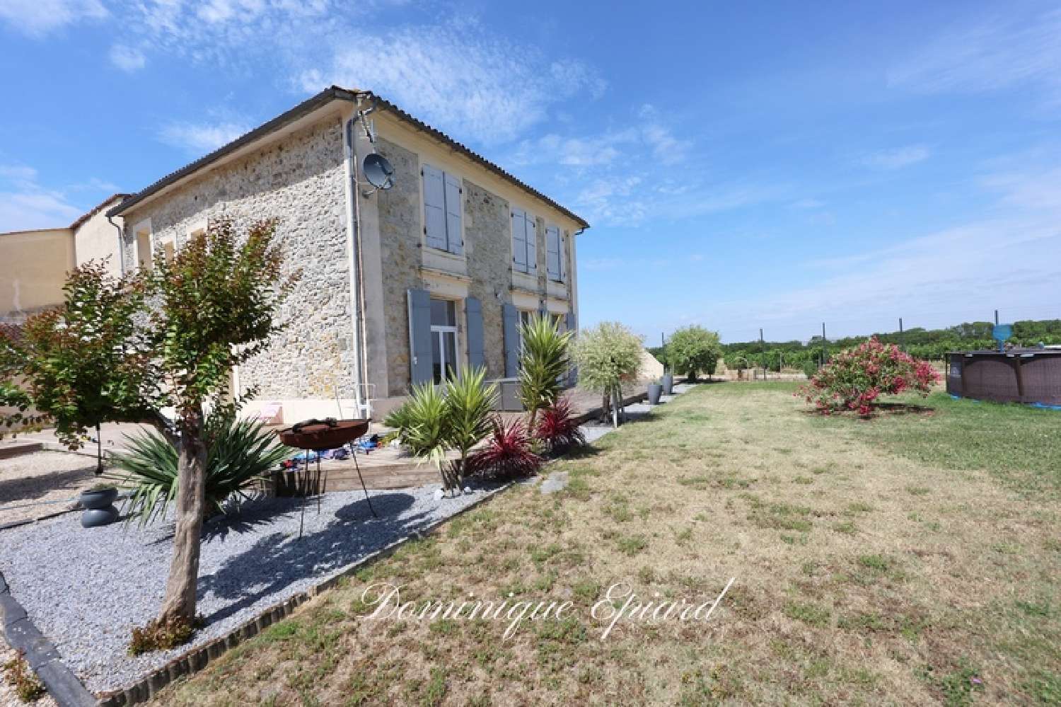 for sale estate Saint-Yzans-de-Médoc Gironde 3
