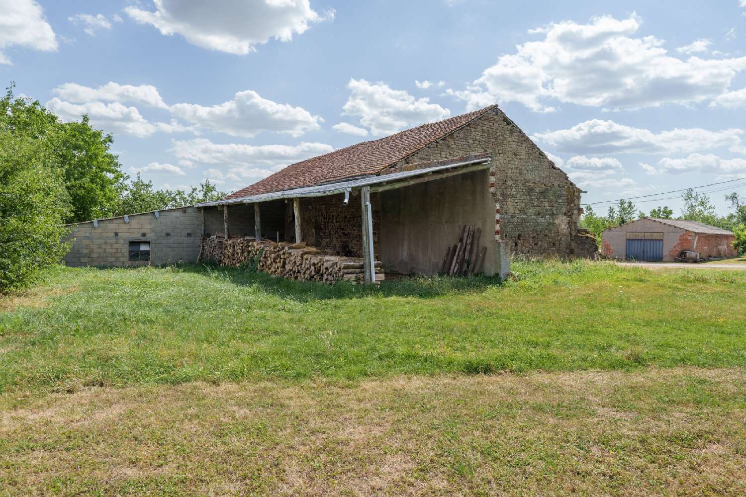 te koop boerderij Guyonvelle Haute-Marne 3